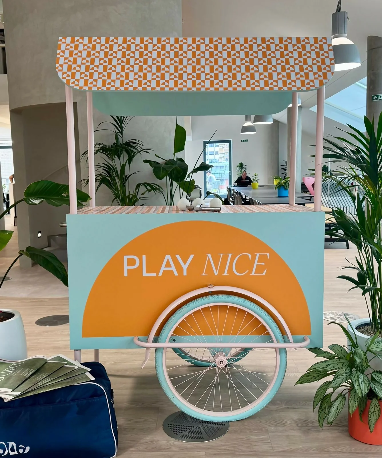 Summer Display / Ice Cream Cart / Drinks stand