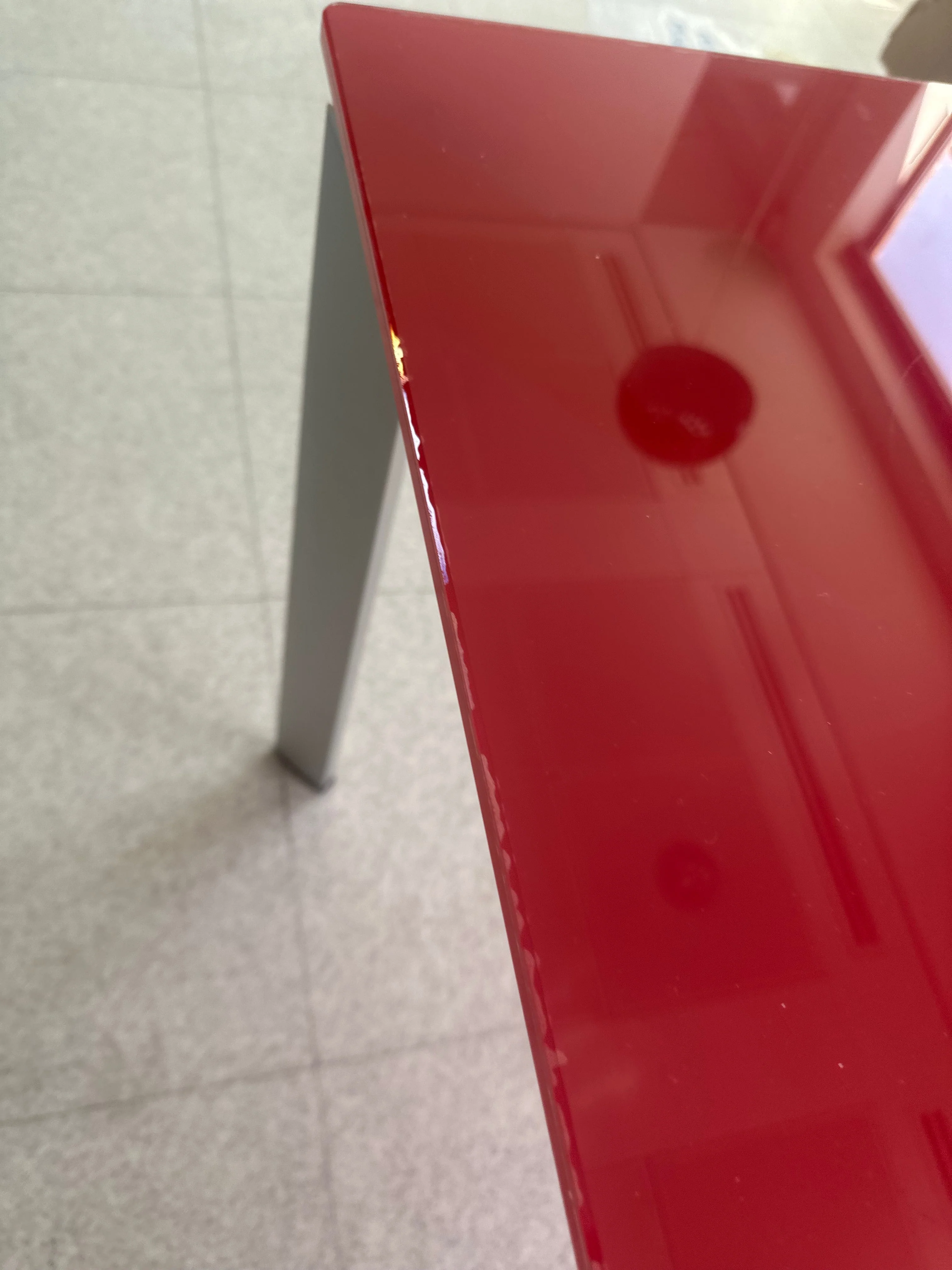 Red METRA table by Makio Hasuike for Seccose - Image 7