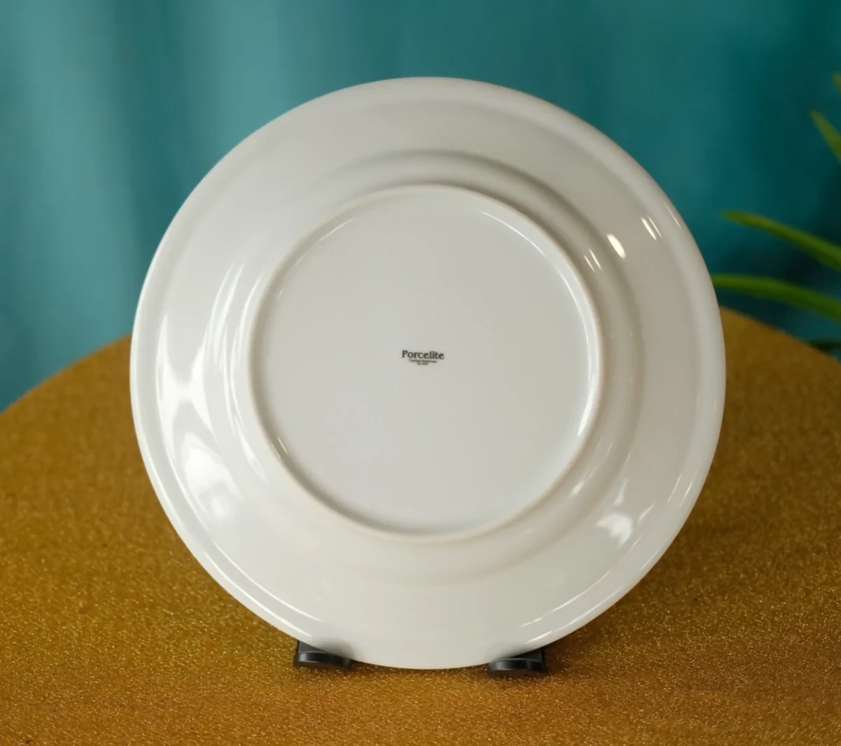 SKY ARTS | Dinner plate designed by Joe Lycett | CLEAN PLATE = DIRTY BUM - Image 3